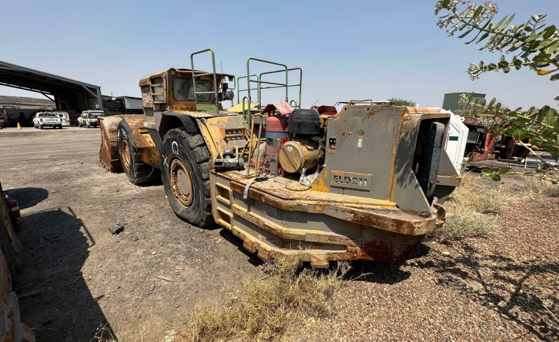 CAT R3000H Underground Loaders