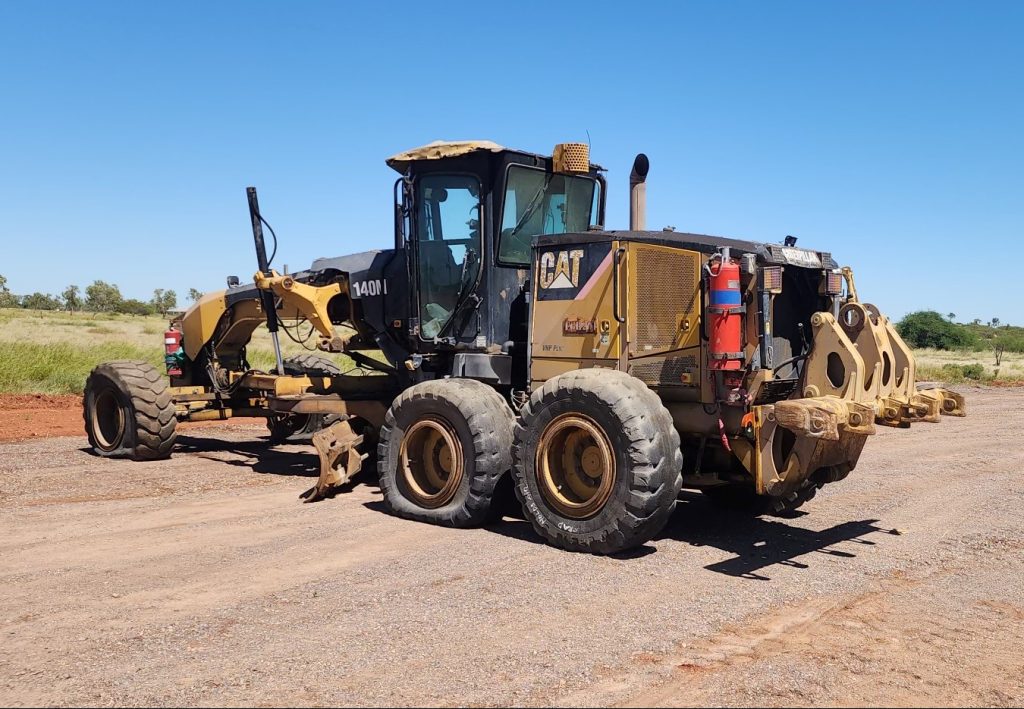 140M CAT GRADER SPECS visual data 4