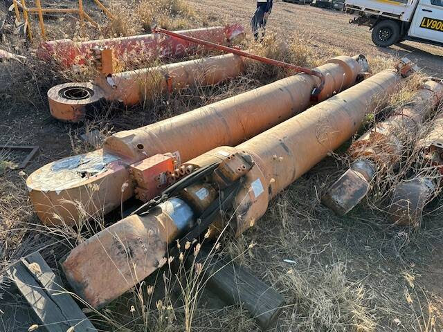EX5600 / EX5500-6 / EX5500-5 Cylinders