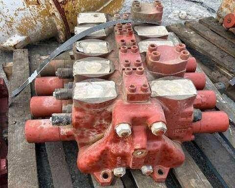 Hitachi EX3600-5 Valve Banks now available for purchase.