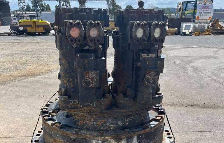 EX3600-5 Travel Motors